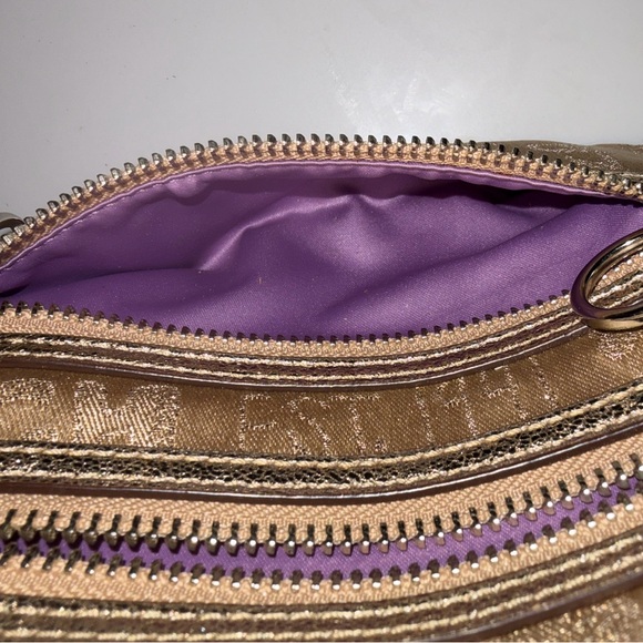 COACH Poppy Storypatch Top Handle Pouch 44088 - Gold - EXCELLENT Condition - Picture 9 of 10